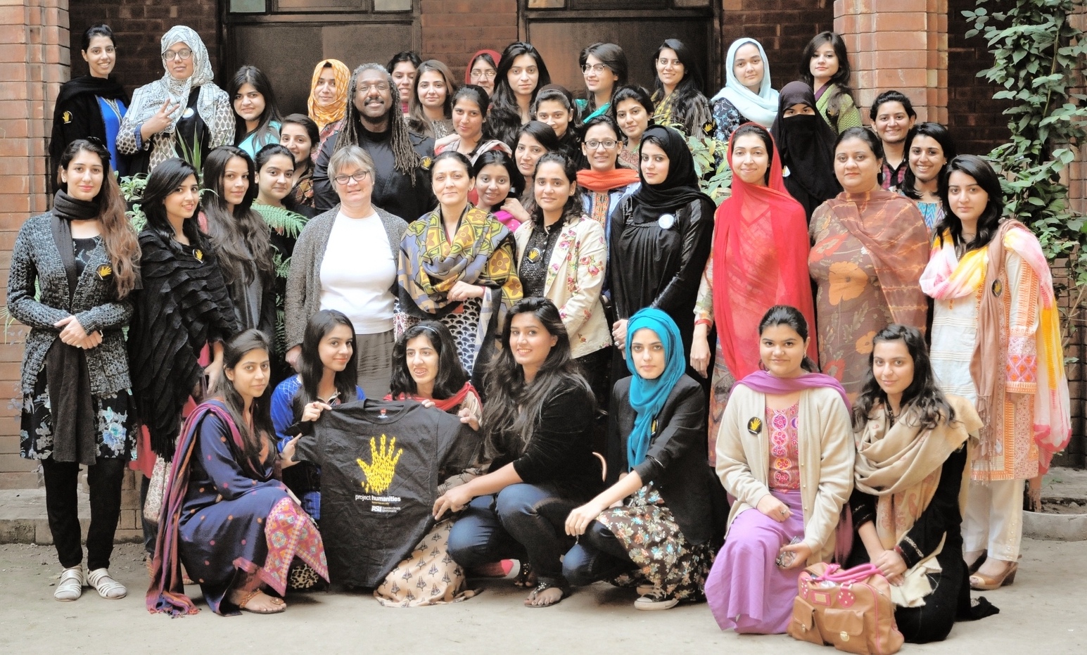Muslim-Women-Group-with-Neal-Lester